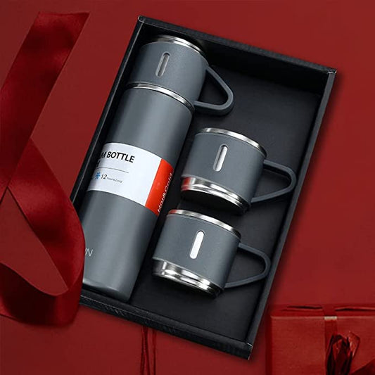 Vacuum Insulated Double Wall Stainless Steel Bottle for Hot & Cold Water- 500 ml with Set of 2 Cups